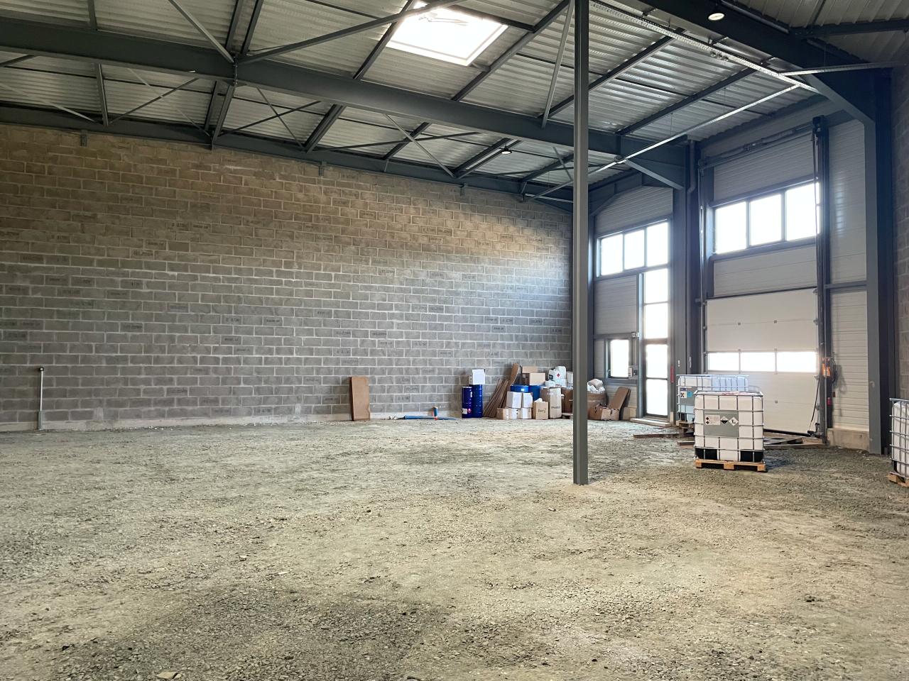 Local d'activité La-Chapelle-sur-Erdre 680m² Location local d'activité La-Chapelle-sur-Erdre Loire-Atlantique OLACT2528940 4